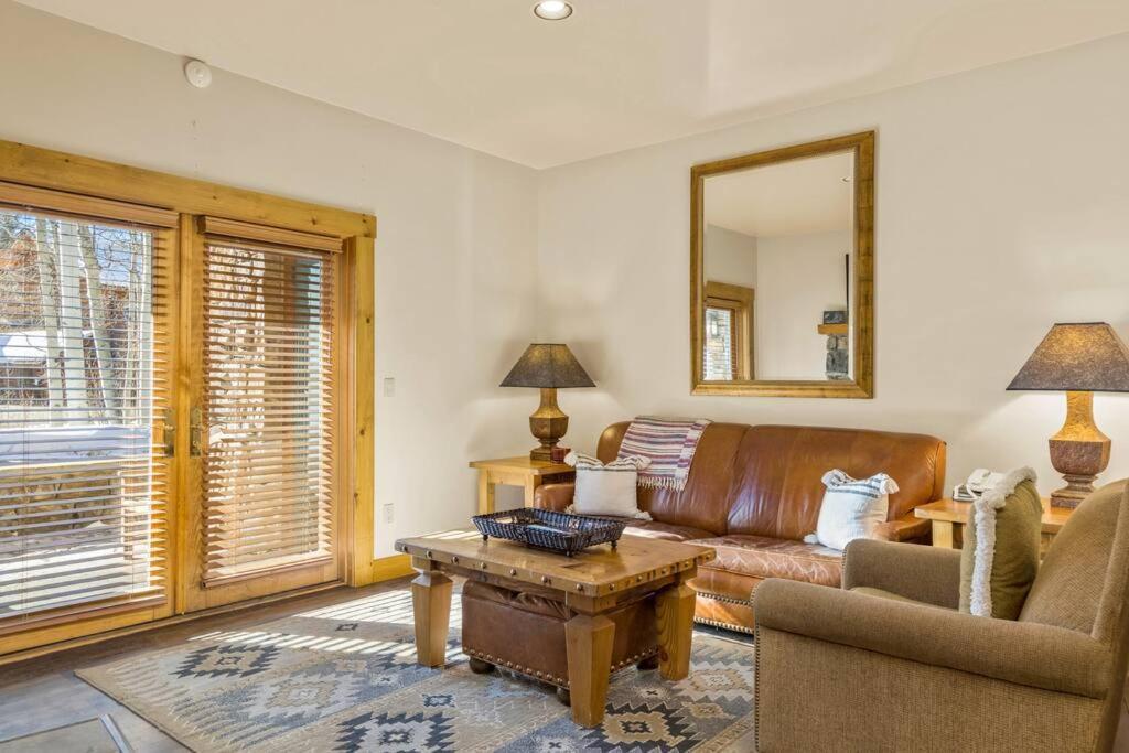 Blue Collar Boutique: Affordable Adventure Aparthotel Telluride Ngoại thất bức ảnh